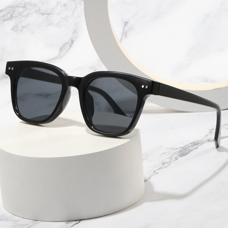 Ladies modern optical glasses Bowlift