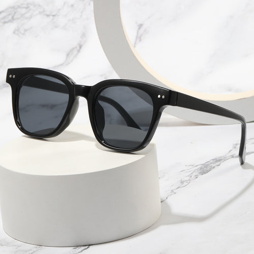Ladies modern optical glasses Bowlift