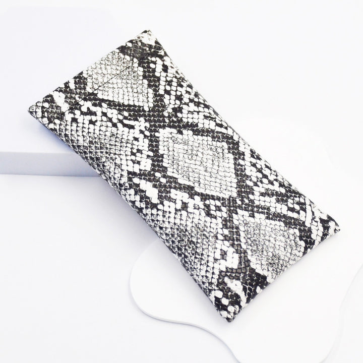 Stylish Snake Print Eyewear Case Bowlift