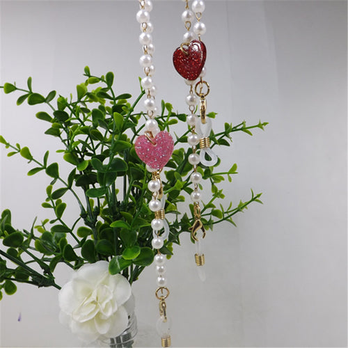 Pearl necklace with heart pendant Bowlift