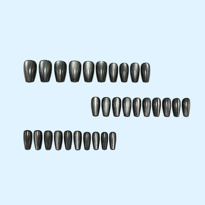 Artificial Nails in Elegant High Gloss Finish Bowlift