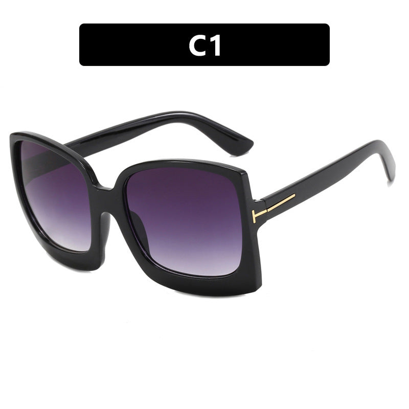 Ladies oversized sunglasses in trendy and elegant design Bowlift