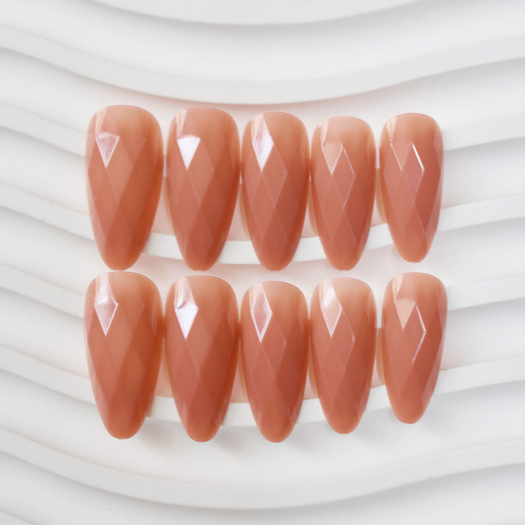 Premium Glossy Diamond-Shaped Press-On Nails Bowlift