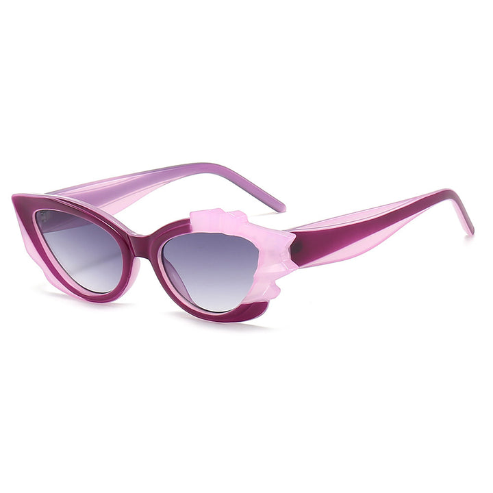 Ladies Cat-Eye Sunglasses with Eye-Catching Flower Frame Bowlift