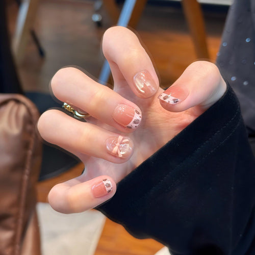 Artificial Nail Set with Decorative Design Bowlift