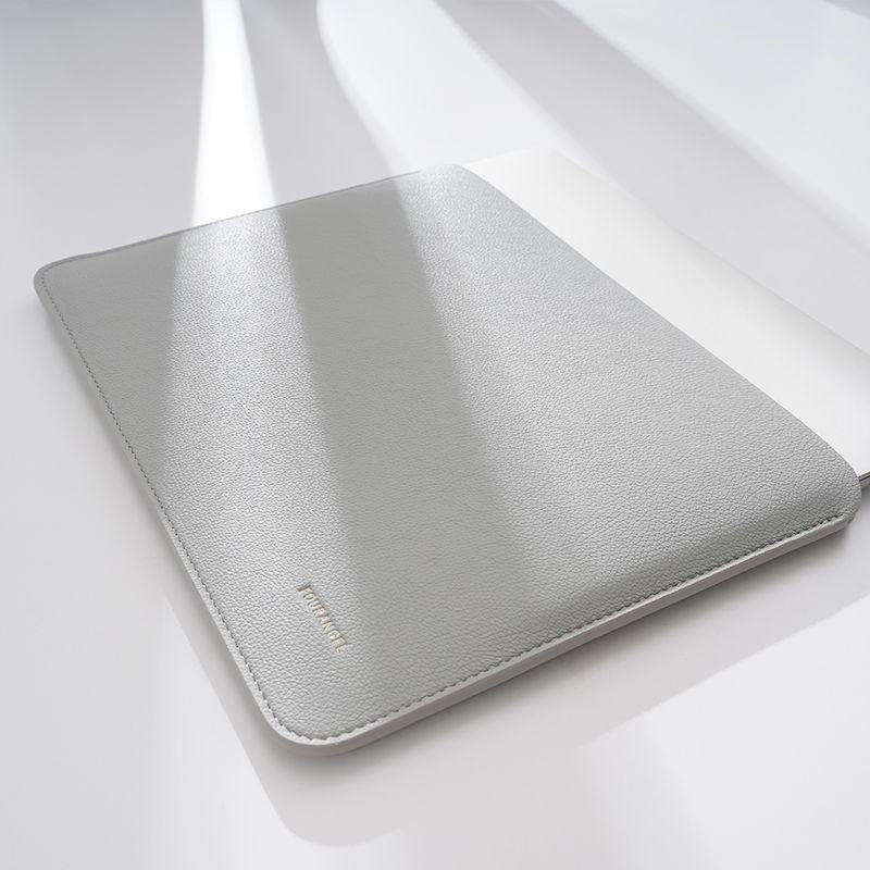Minimalist Padded Vegan Leather Laptop Sleeve with Microfiber Lining Bowlift