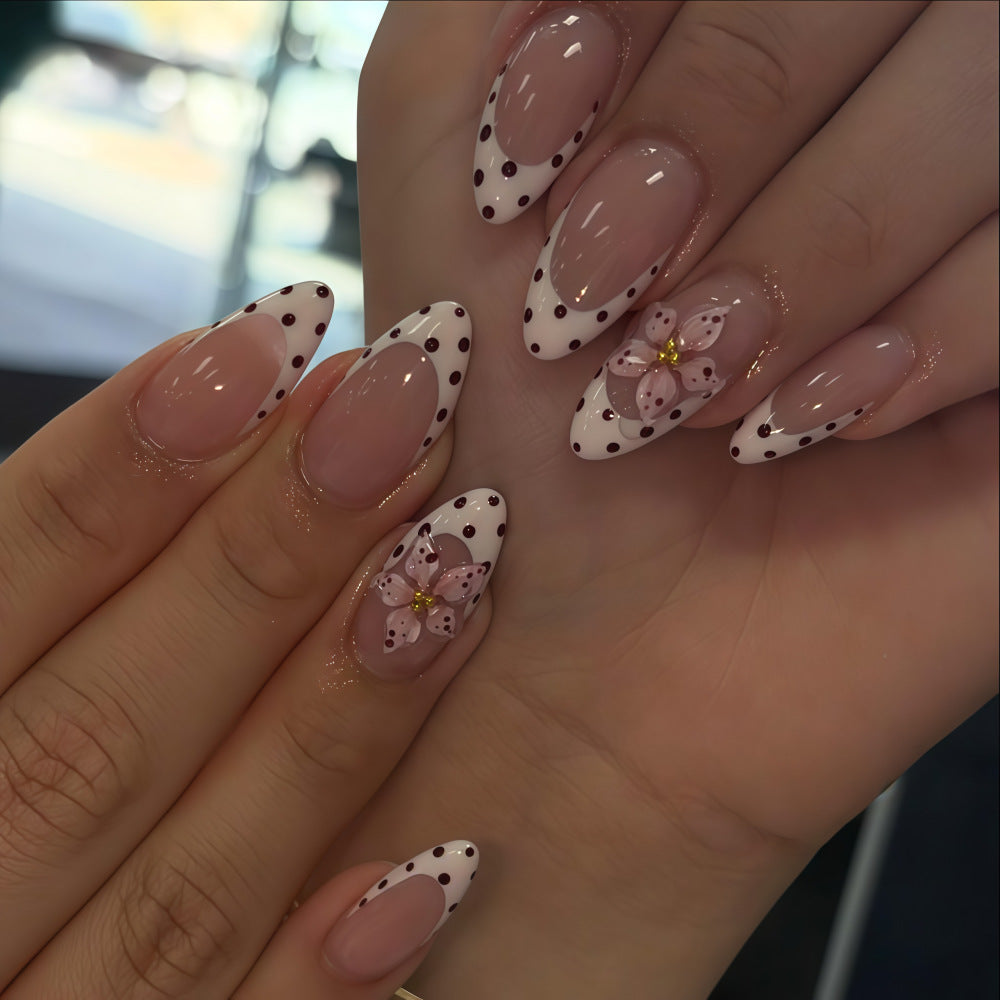 Art Nails in Elegant Flower and Dot Design Bowlift