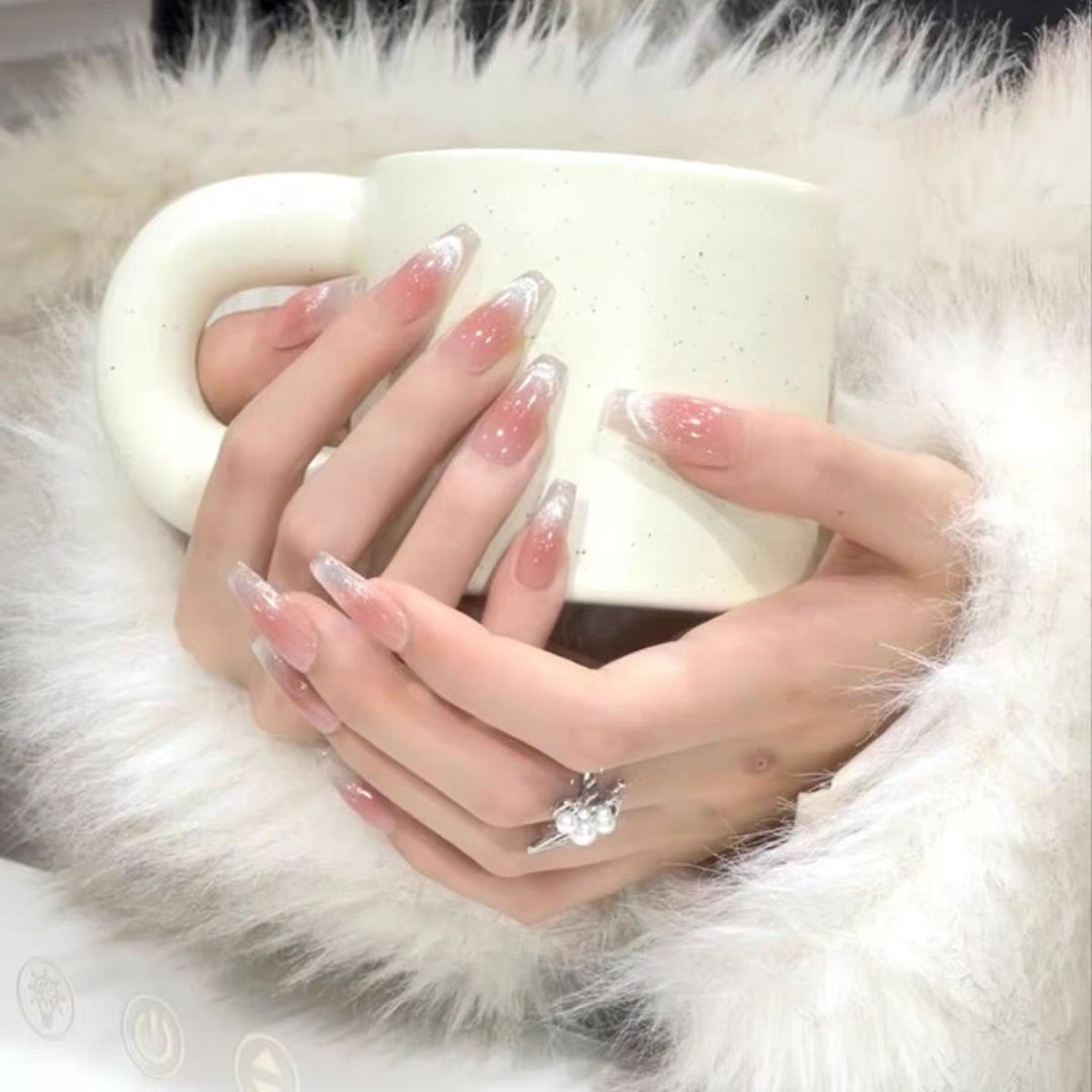 Acrylic nails with ombre effect Bowlift