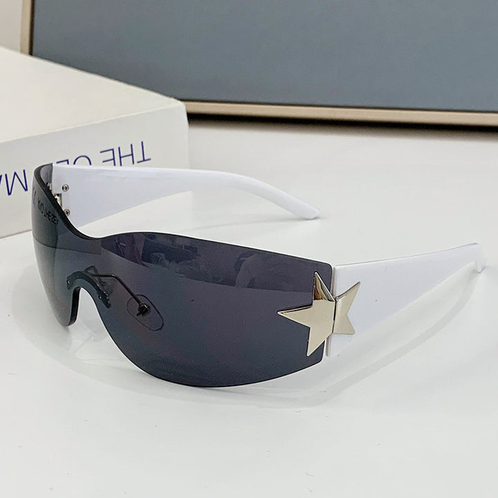 Women’s stylish sunglasses with artistic star accent Bowlift