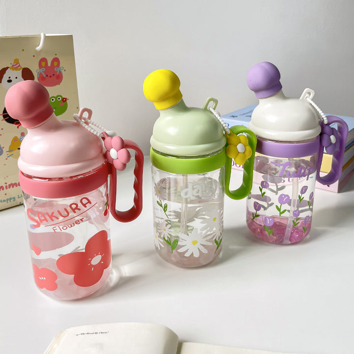 Women's practical and decorative drinking bottle with silicone lid Bowlift
