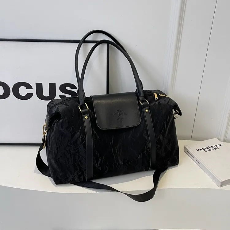 Elegant Weekend Bag Bowlift