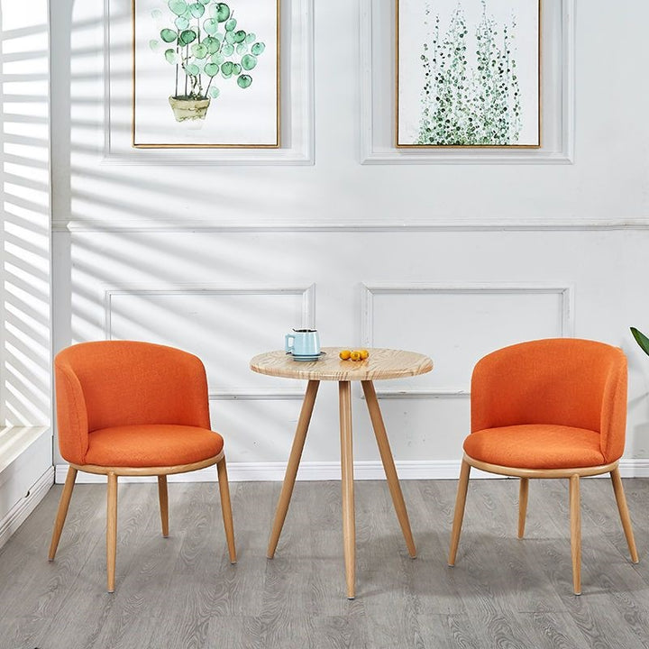 Polster chair with modern curves and comfortable seating surface Bowlift