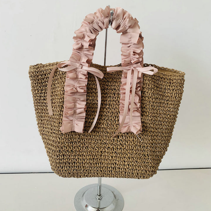 Crocheted beach bag with elegant satin accents Bowlift