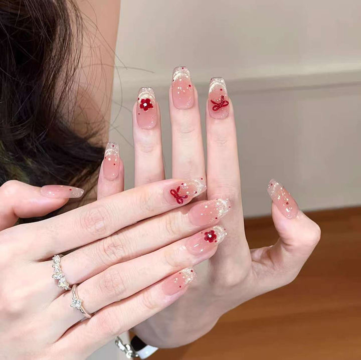 Artificial nails with glamorous design Bowlift