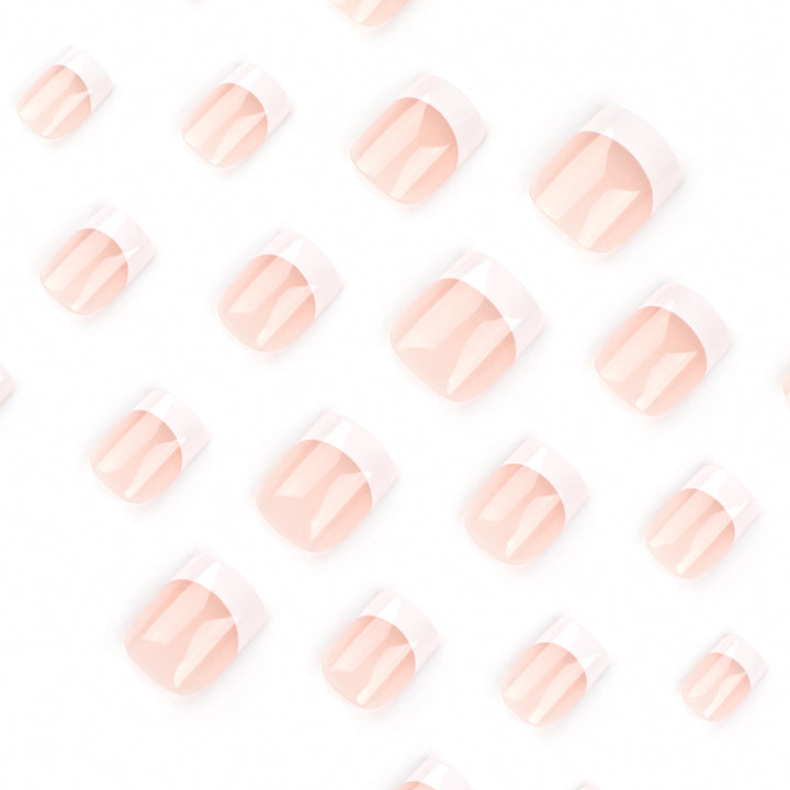Artful French-Tip Nails Bowlift