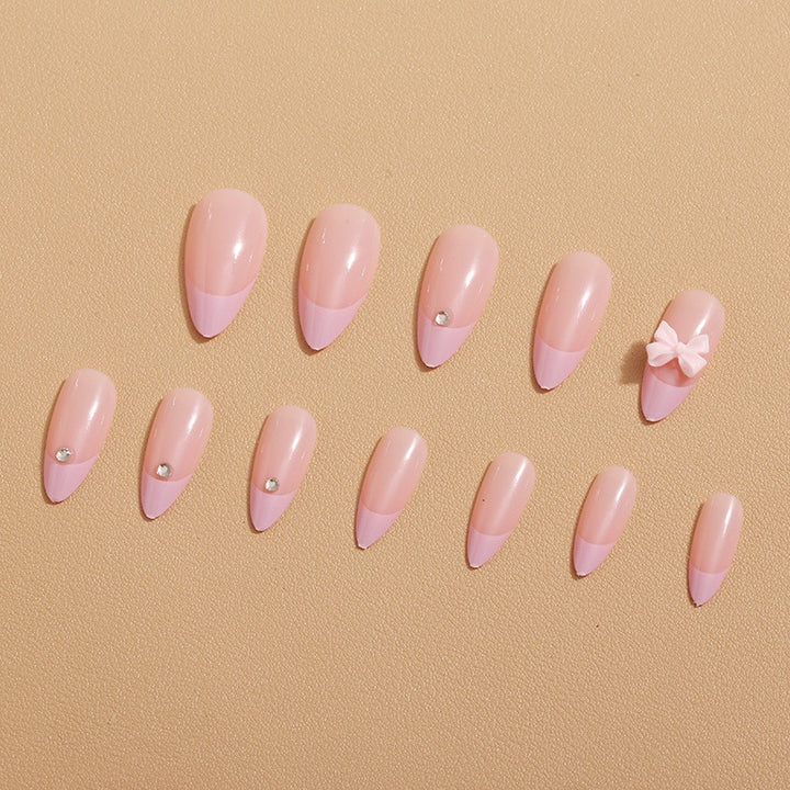 Glamorous nail art with bow detail Bowlift