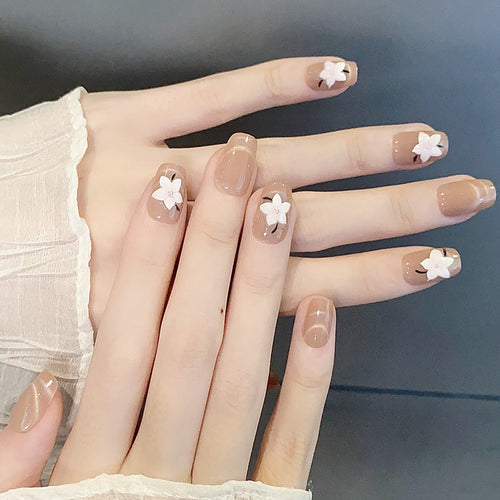 Floral Nail Art Press-On Nails Bowlift