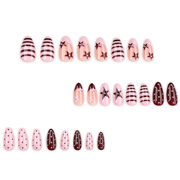 Artful nail art with glittering star motifs Bowlift