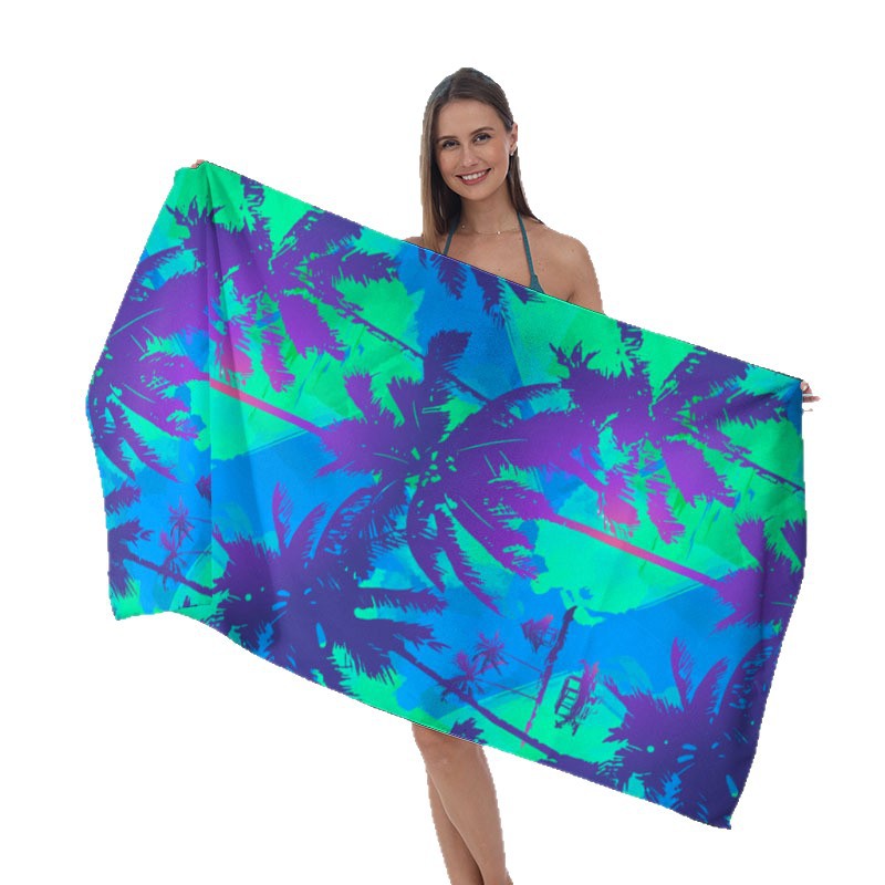 Beach towel with artistic underwater motif Bowlift