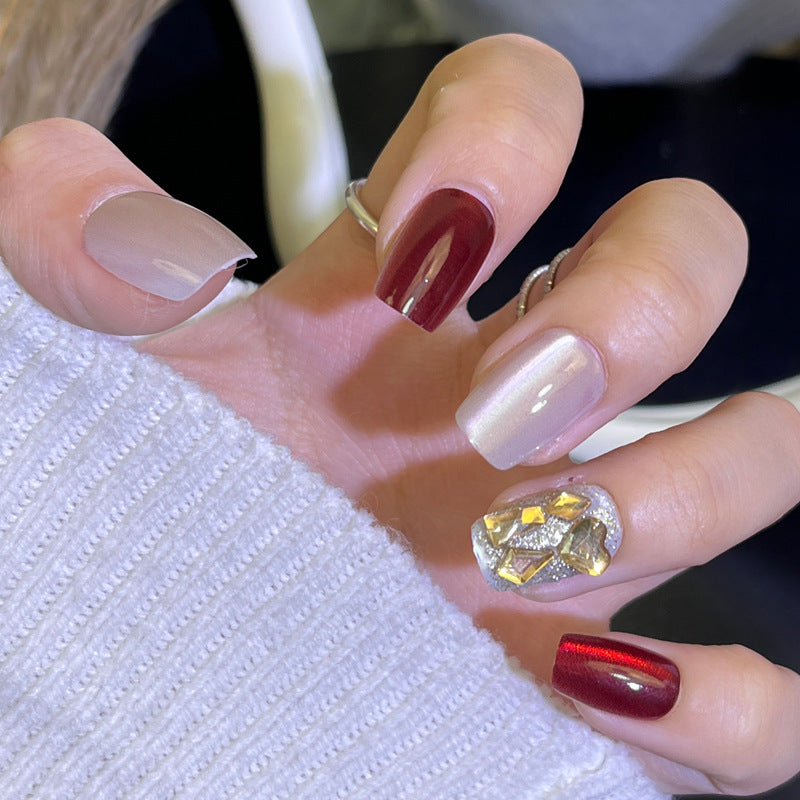 Decorative Press-On Nail Art Set with Sparkling Accents Bowlift