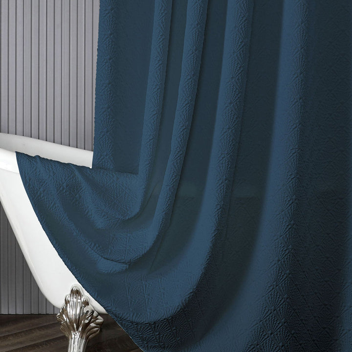 Textured Leaf Motif Shower Curtain Bowlift