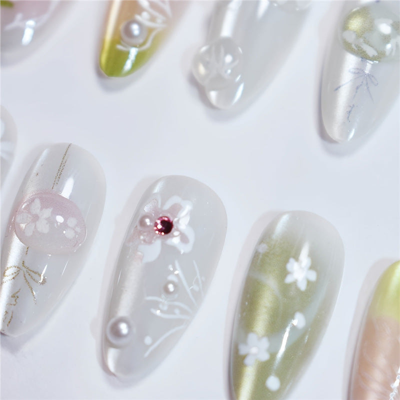 Floral Elegance Press-On Nail Set Bowlift