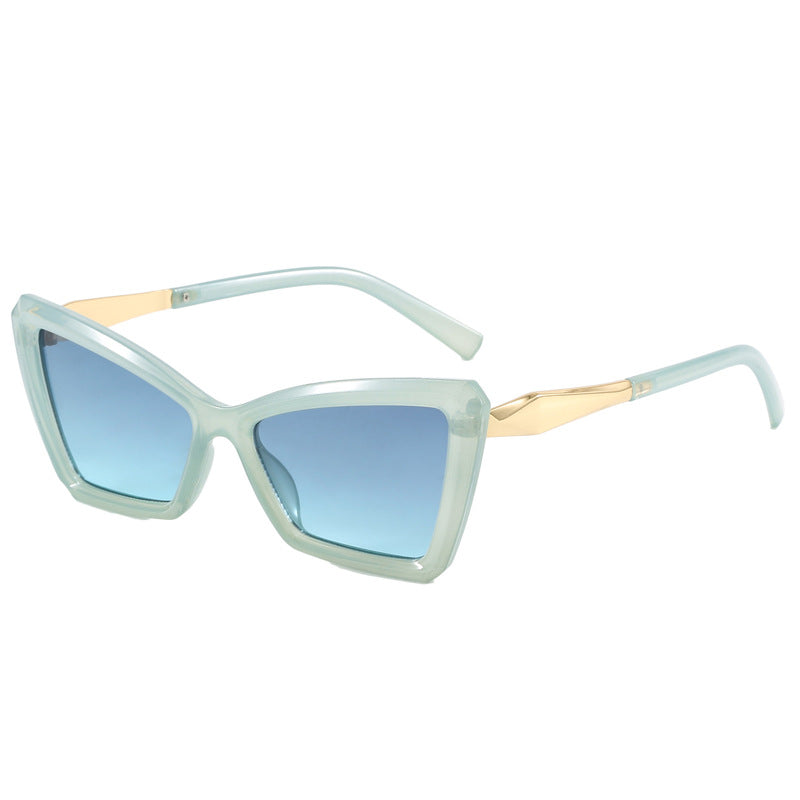 Women's Cat-Eye Sunglasses with Luxurious Transparent Frame Bowlift