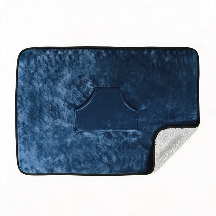 Women's Blanket with Practical Pocket Bowlift