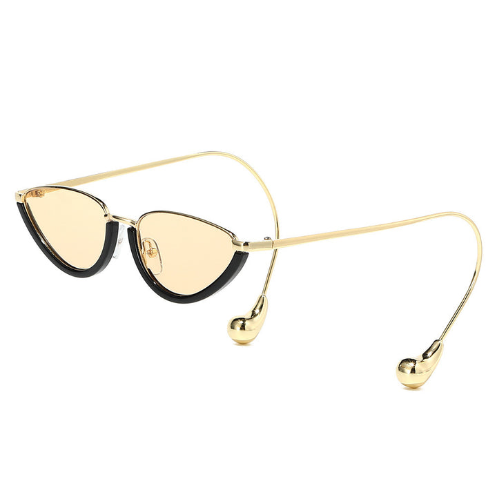 Ultra-Modern Spectacular Cat-Eye Sunglasses Bowlift