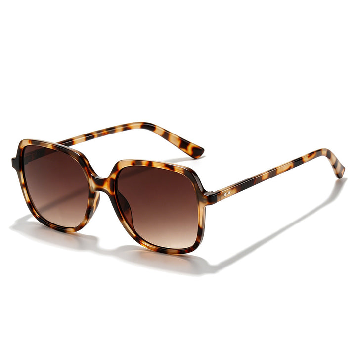 Fashionable Oversized Square Sunglasses Bowlift