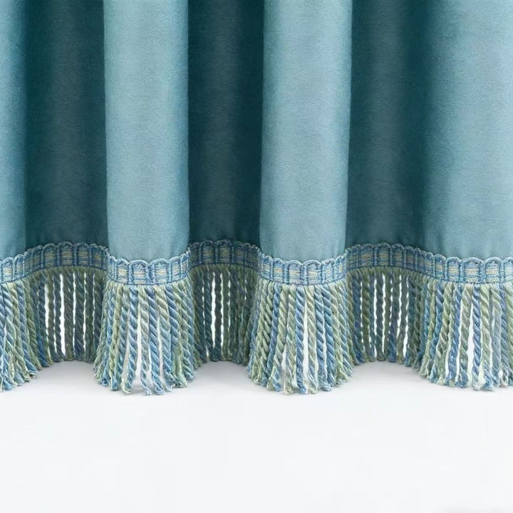 Noble curtain with fringe trim Bowlift