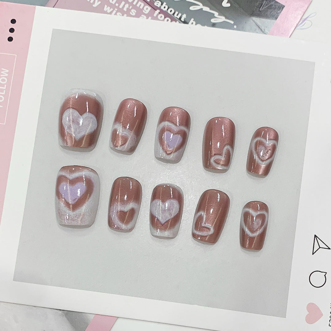 Artificial nail tips in heart design Bowlift