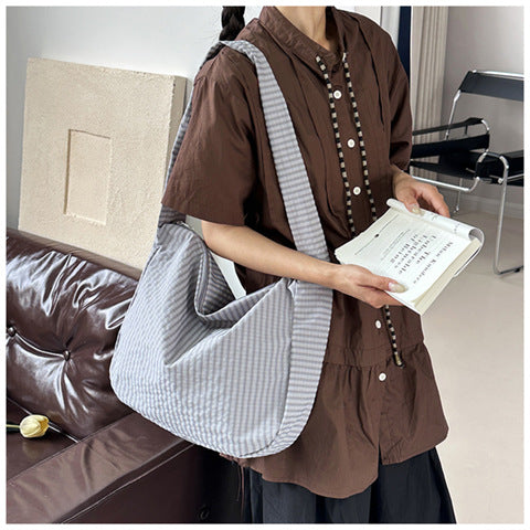 Casual Hobo Style Bag Bowlift