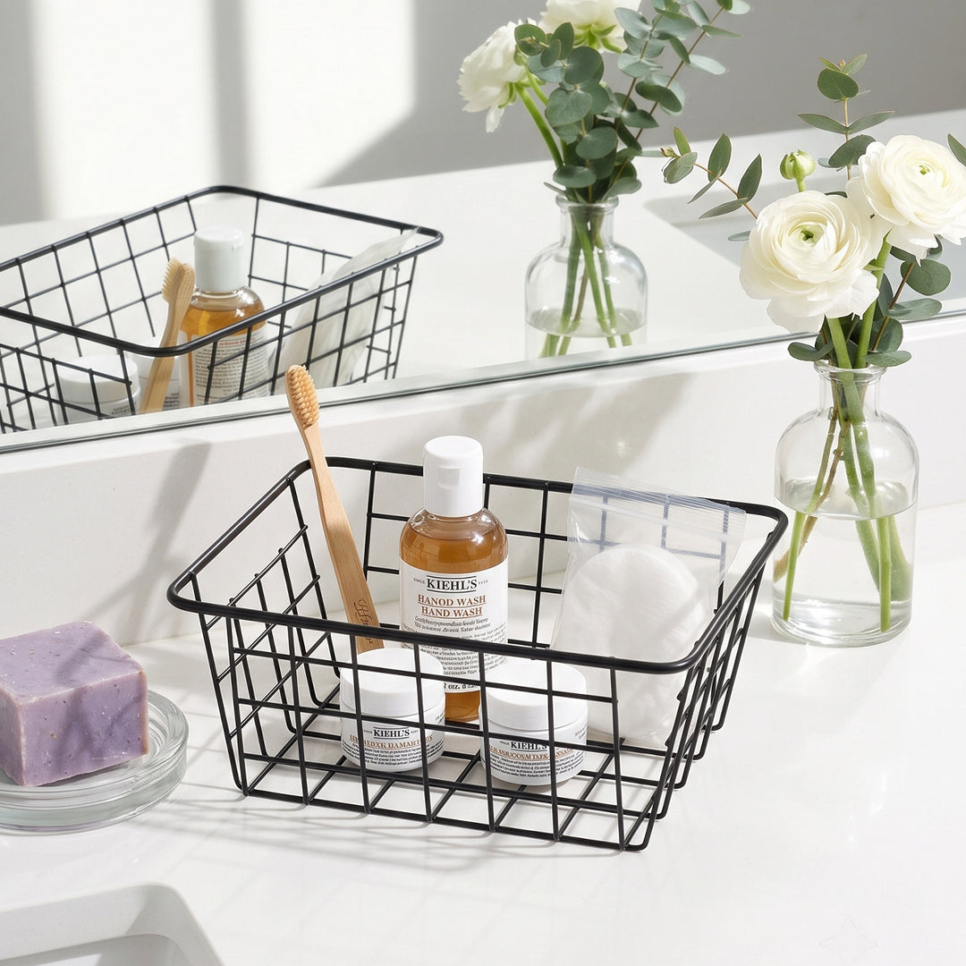 Organizer basket made of sturdy wire Bowlift