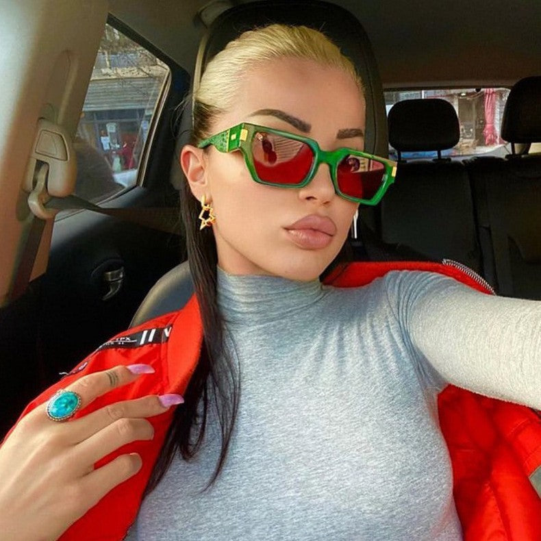 Women's Fashion Sunglasses in a striking design with Honeyglass and textured frame Bowlift