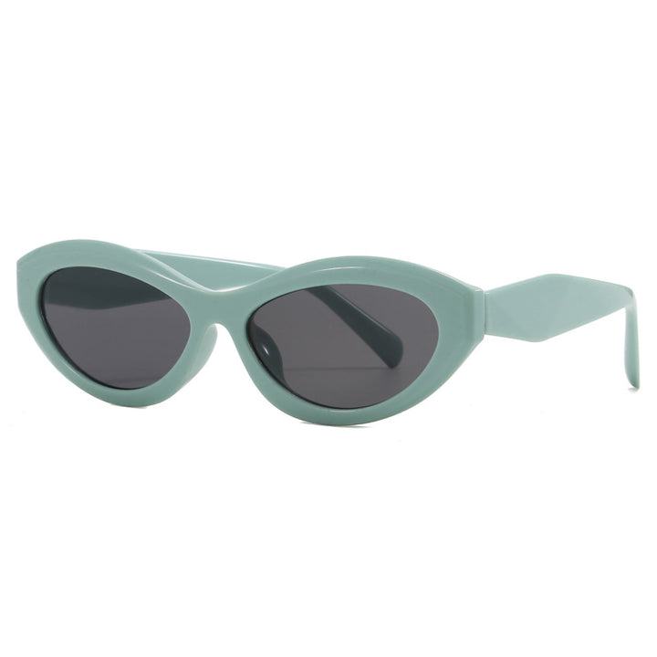 Women's Cat-Eye Sunglasses with Wide Frame and UV Protection Bowlift