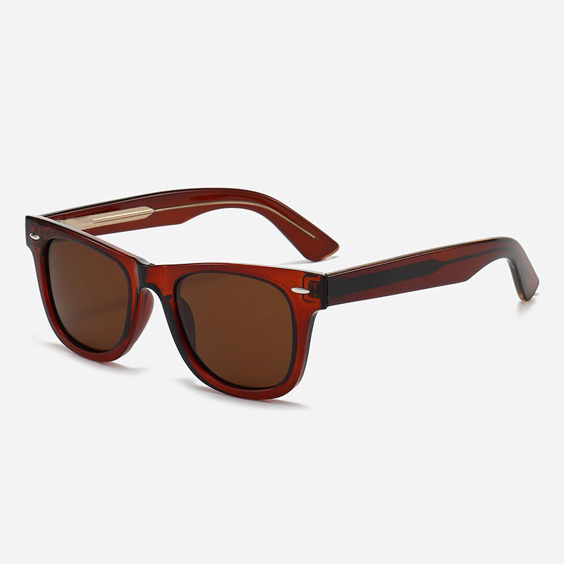 Ladies classic sunglasses with timeless design Bowlift