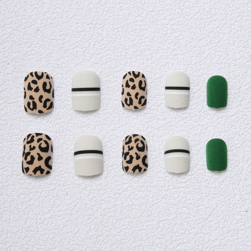 Trendy Nail Art Set Bowlift