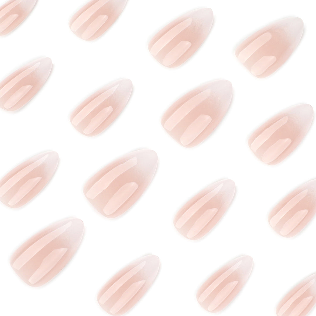 Artful stiletto nails with an elegant gradient and high gloss Bowlift