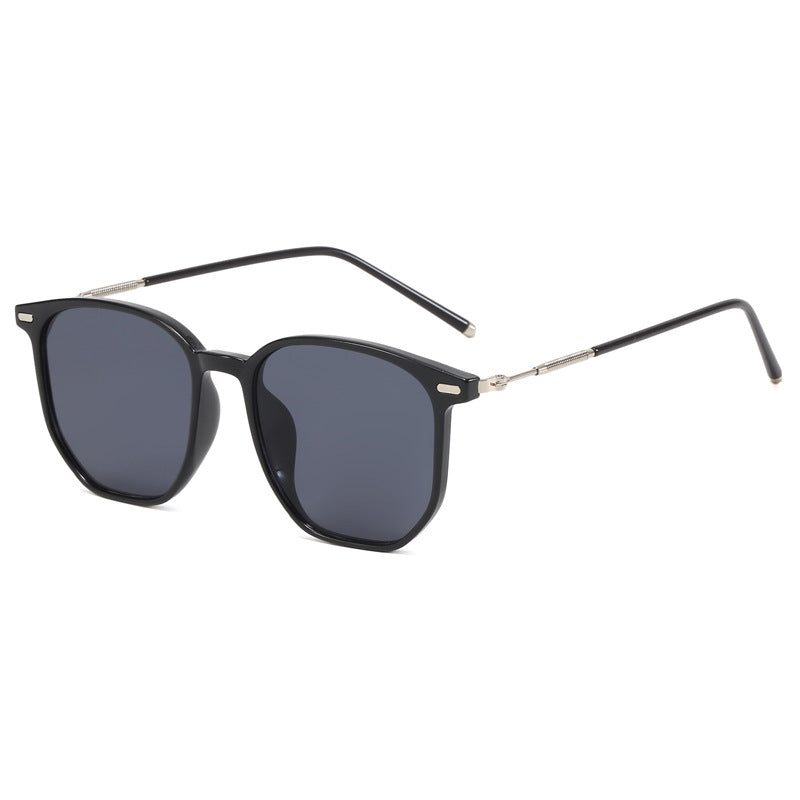 Ladies Fashion Glasses in Timeless Square Design Bowlift