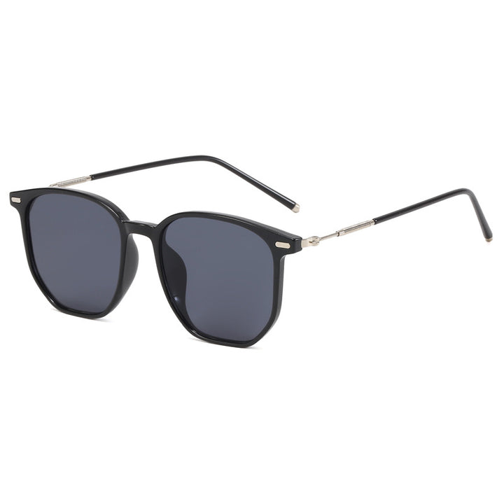 Ladies Fashion Glasses in Timeless Square Design Bowlift