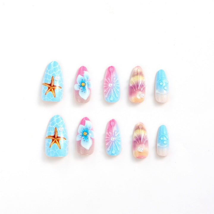 Artificial nails with maritime motifs Bowlift