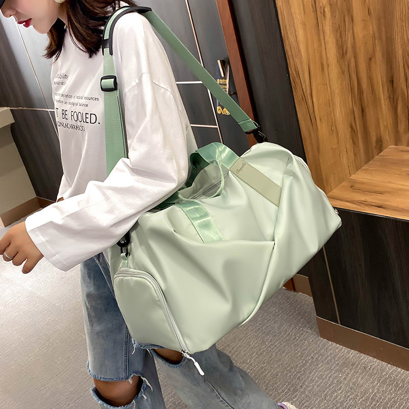 Practical Multi-Compartment Gym Duffle Bag