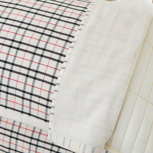 Women’s pillowcase in classic check design Bowlift