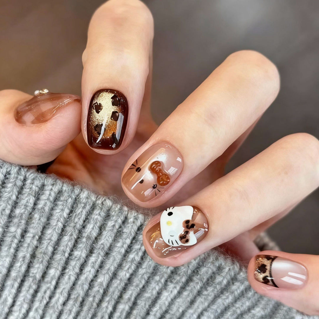 Glamorous artificial nail tips with 3D flower and crystal embellishments Bowlift