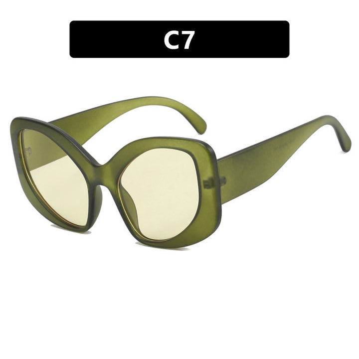 Women elegant oversized sunglasses with striking design Bowlift