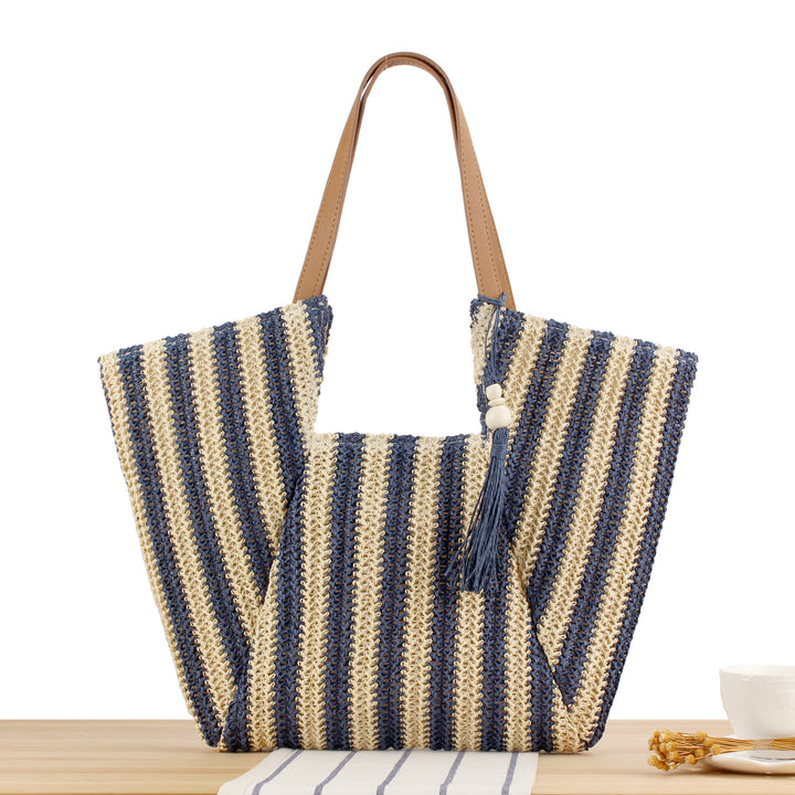 Fashionable market shoulder bag with elegant fringes Bowlift