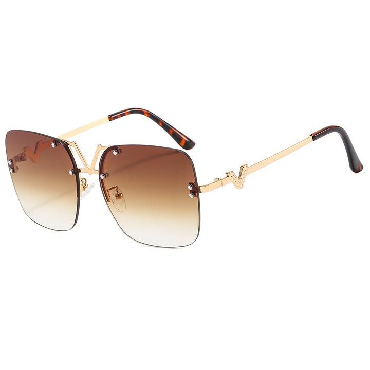 Women's fashionable sunglasses in stylish square design Bowlift