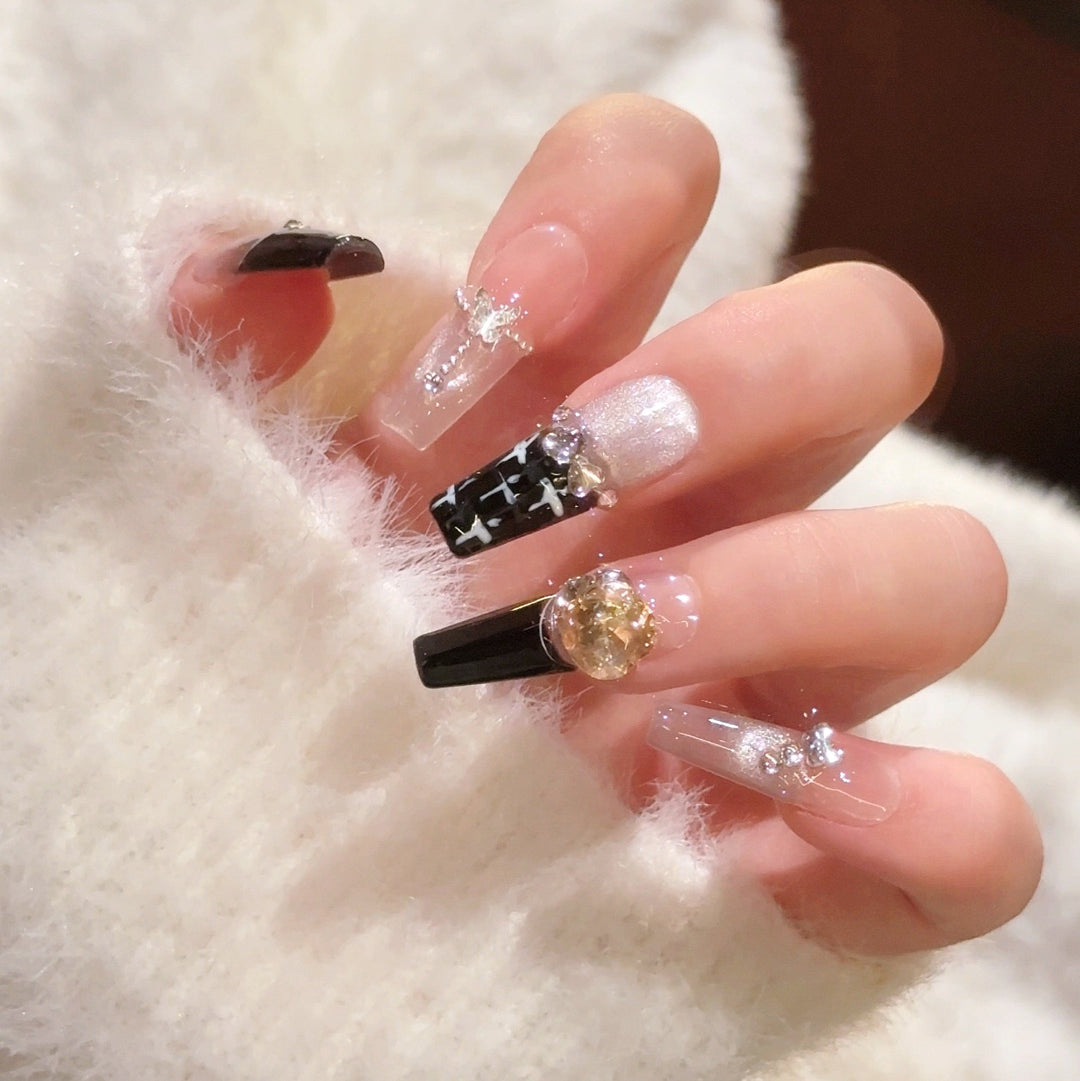 Artistic Press-On Nail Set Bowlift