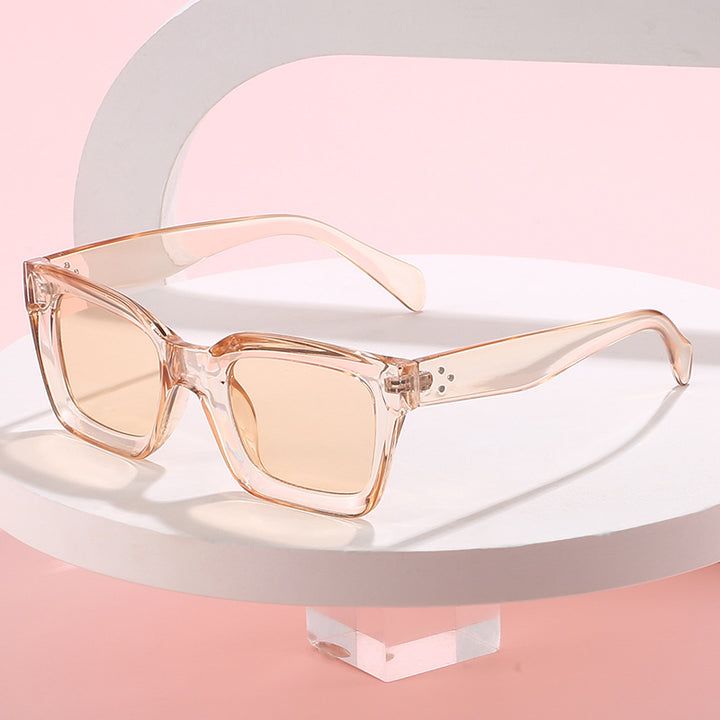 Ladies fashionable square sunglasses with elegant, wide frame Bowlift